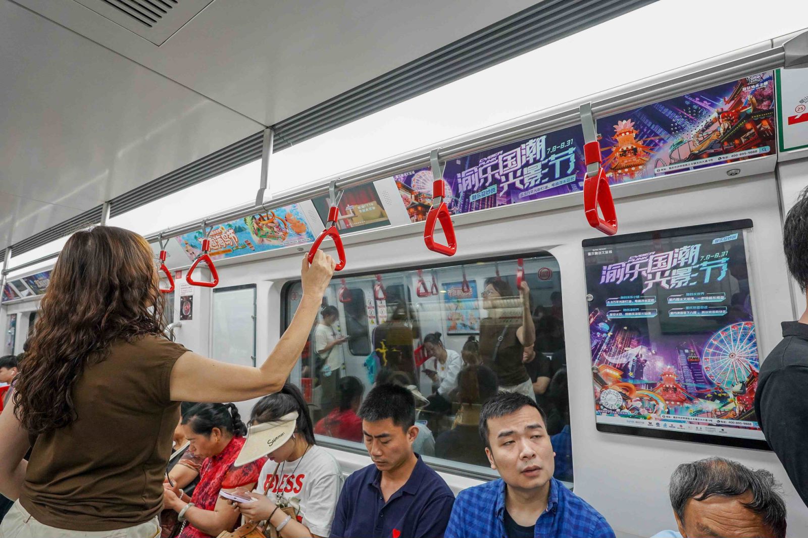 融创文旅城地铁广告投放案例
