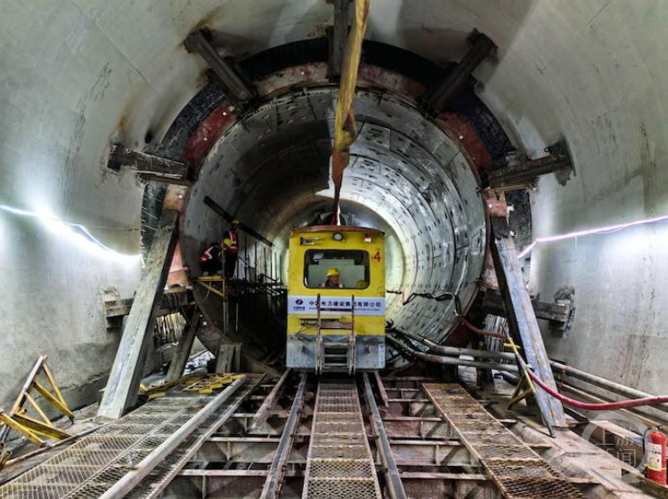 重庆轨道交通4号线西延伸段建设现场图