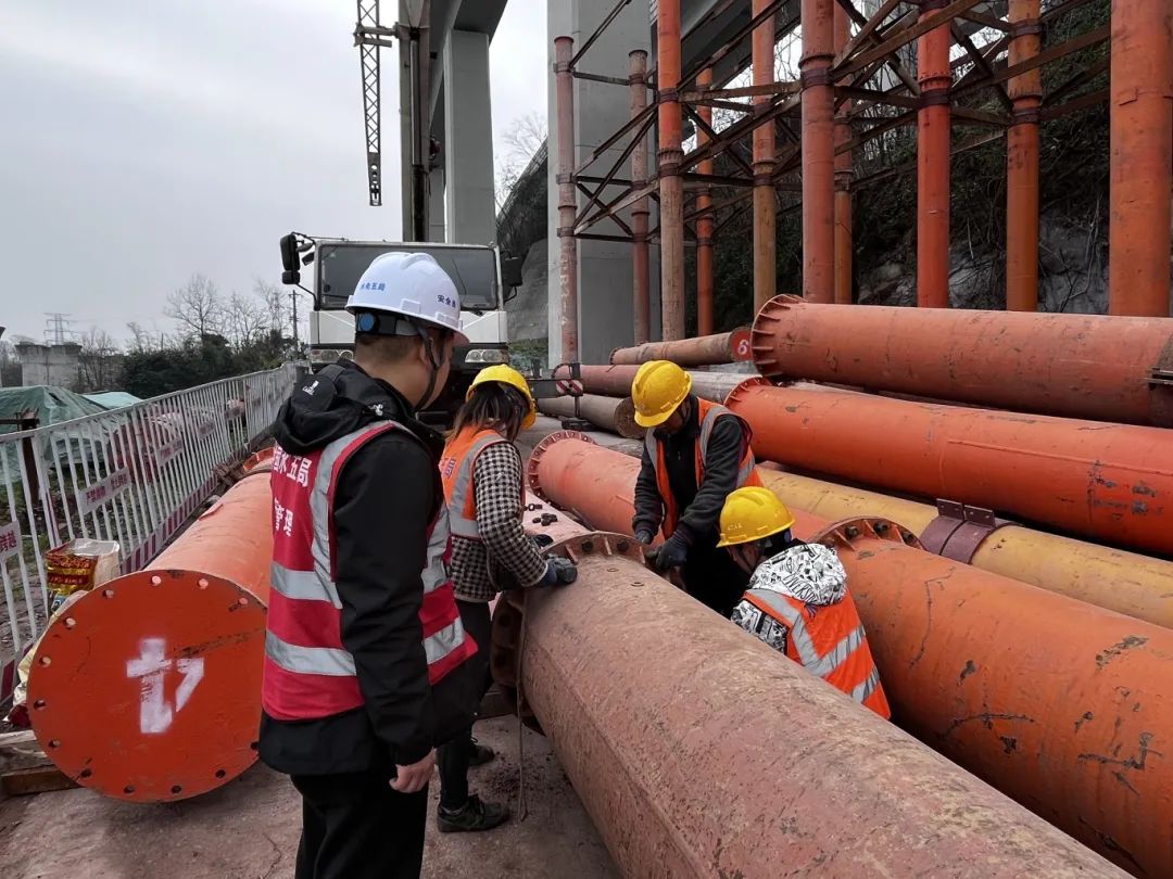 重庆地铁6号线东延伸段施工现场