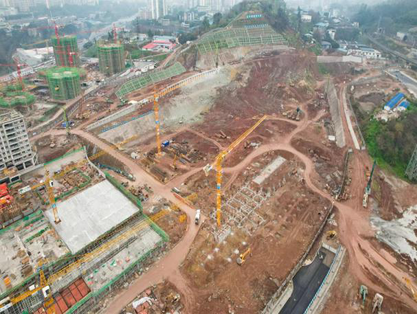 重庆地铁轨道交通9号线新桥站施工现场