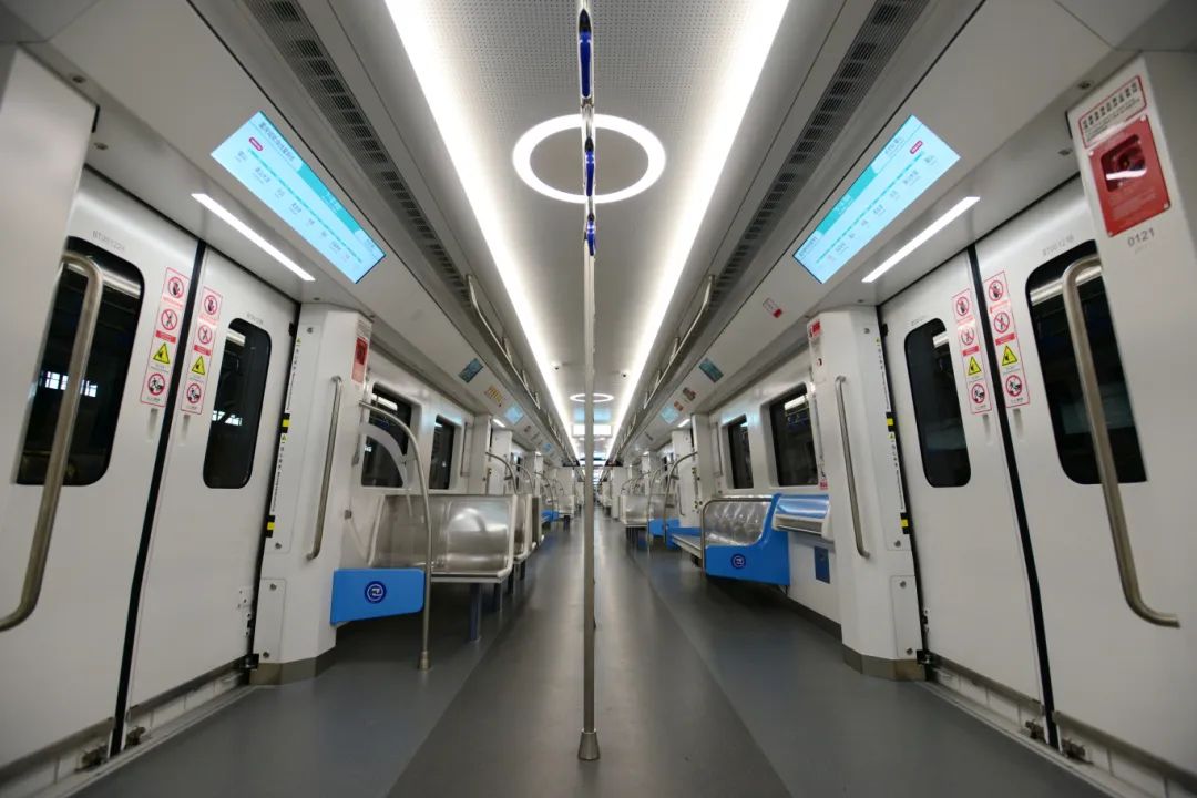 重庆地铁璧铜线车内环境