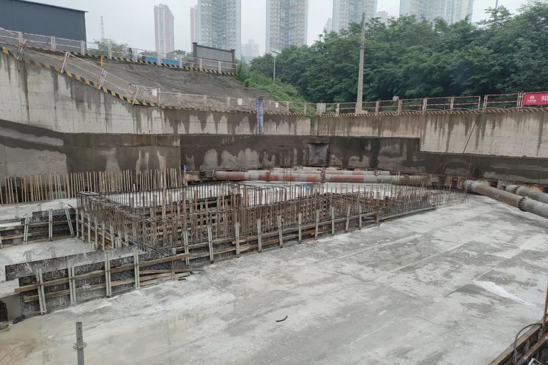 重庆地铁4号线西延伸段建设现场