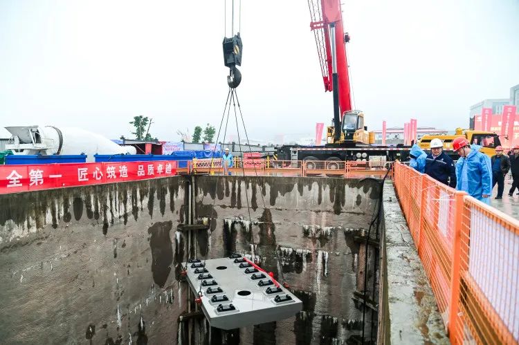 重庆地铁15号线二期建设现场