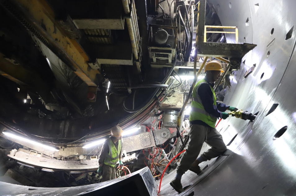 重庆地铁15号线建设现场
