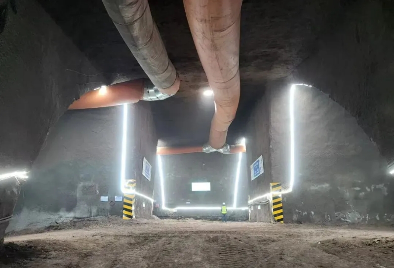 重庆地铁17号线一期建设现场