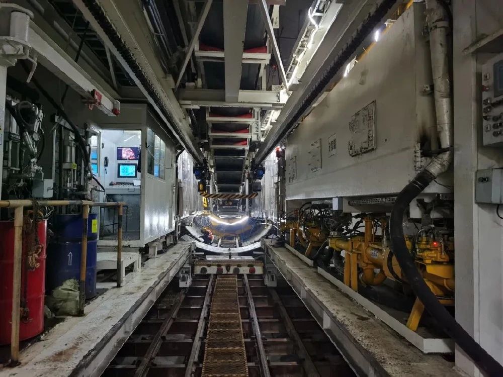 重庆地铁4号线西延伸段建设现场