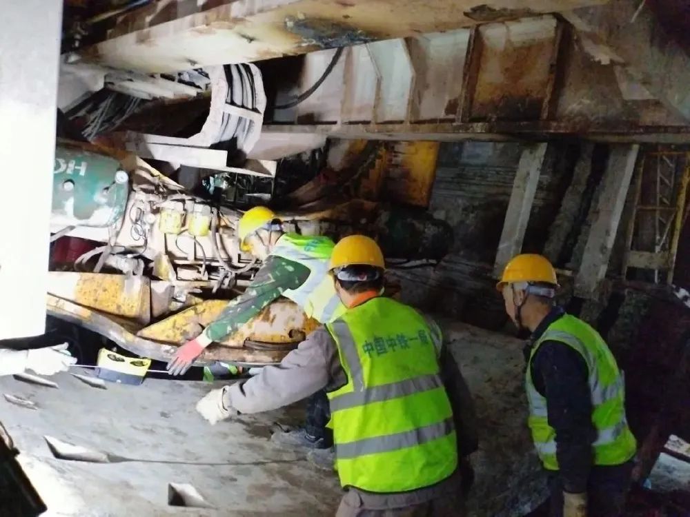 重庆地铁27号线建设现场