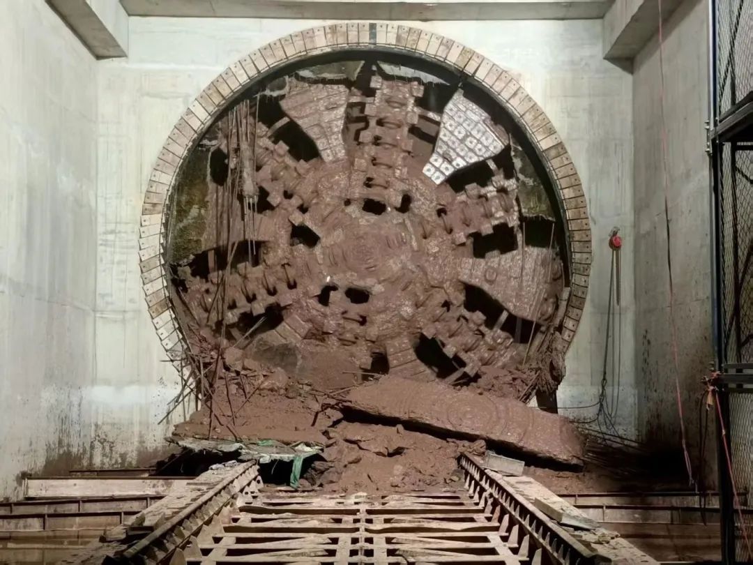重庆地铁27号线建设现场